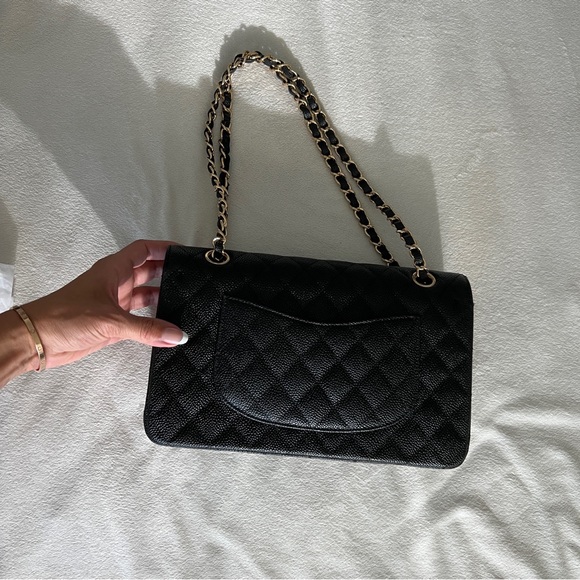 Chanel Medium Classic - Black and Gold - Picture 5 of 12